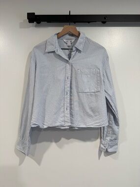 Cropped Light Blue & White Striped Button-Up Shirt